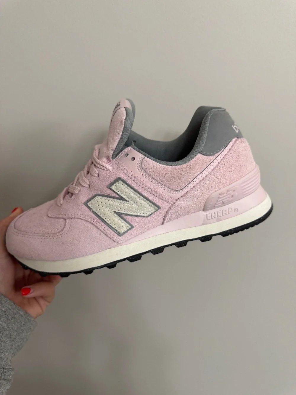 574 Pink New Balance Shoes